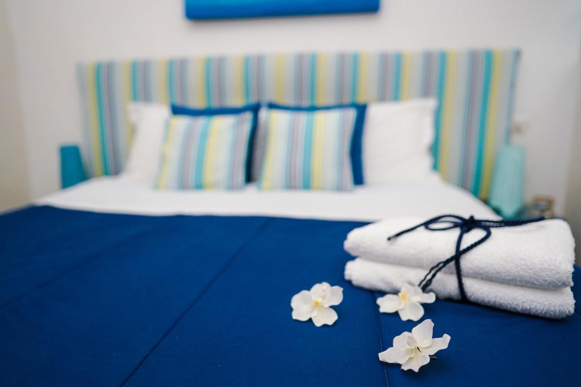 Duomo Street Bed & Breakfast เนเปิลส์ ภายนอก รูปภาพ