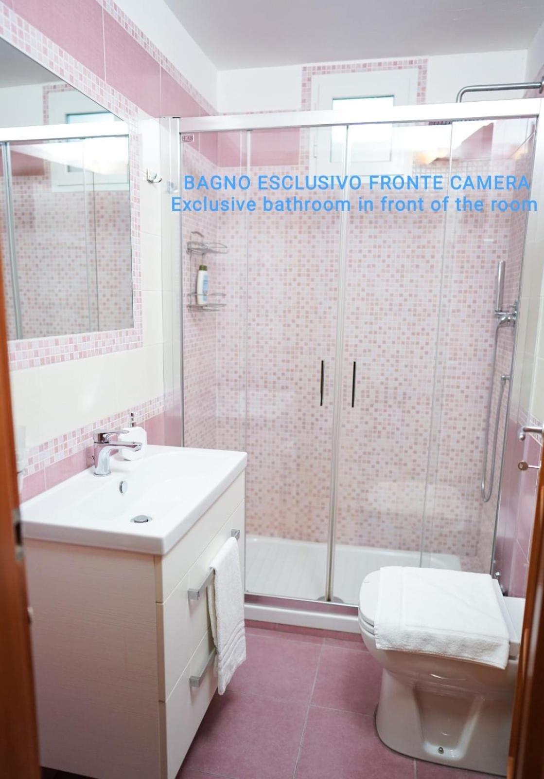 Duomo Street Bed & Breakfast เนเปิลส์ ภายนอก รูปภาพ